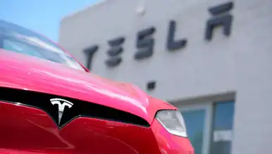 Tesla, Maliyetleri Düşürmek İçin Fiyatlara Zam Yaptı